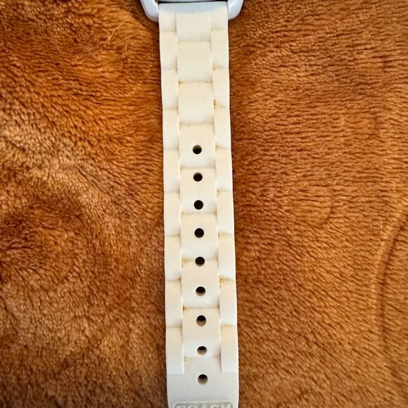 A Coach Watch Woman - Picture 4 of 6